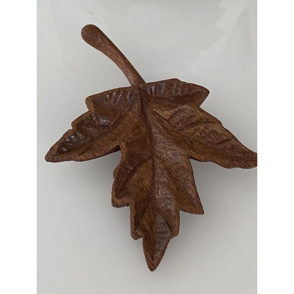 Vintage Handcrafted Wood Maple Leaf Brooch Brown Carved Pin 4" X 3.5" Exquisite - Picture 10 of 15